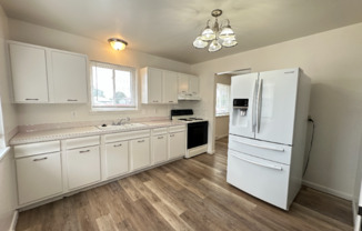 3318 W 4 ST