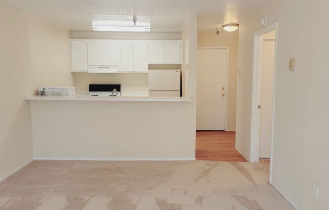 1 bed, 1 bath, 600 sqft, $2,400, Unit 610