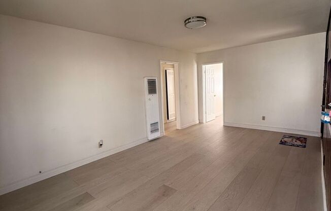 AWESOME 3 BEDROOM 1 BATH HOME