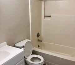 1 bed, 1 bath, 457 sqft, $1,395, Unit 606