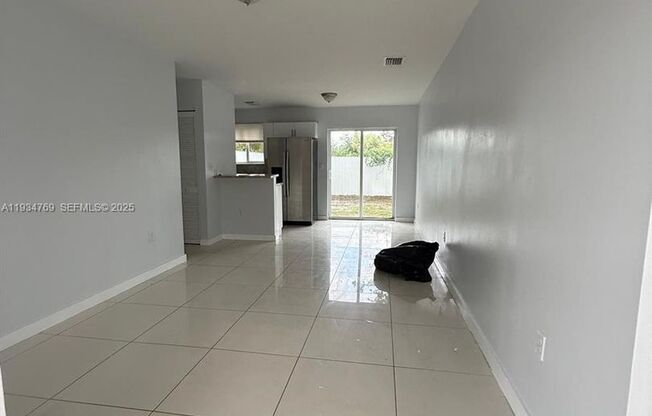 2121 NW 72ND ST MIAMI, FL 33147-6355