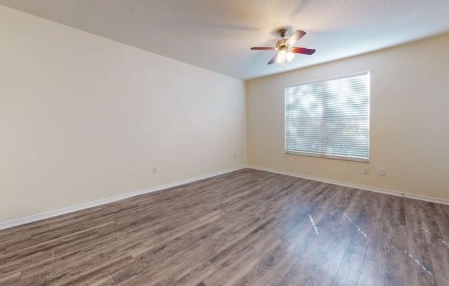 Wood Inspired Plank Flooring at The Arbor Walk Apartments, Florida, 33617