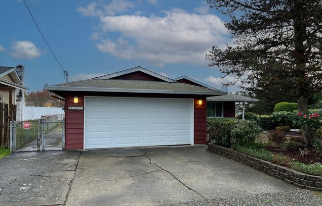 CHARMING RAMBLER ON CORNER LOT