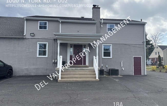 1000 N YORK RD