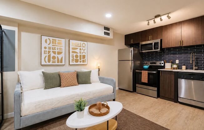 Studio, 1 bath, 288 sqft, $671, Unit 2112