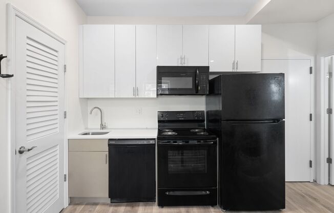 2 beds, 1 bath, 571 sqft, $1,250, Unit Unit 207