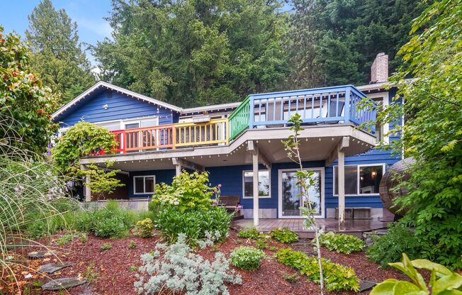 Skyline Sanctuary: Luxe Living with Unstoppable Views