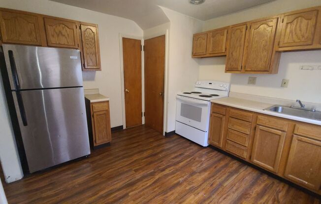 3 beds, 2 baths, 1 sqft, $1,495, Unit ABB - TH-144