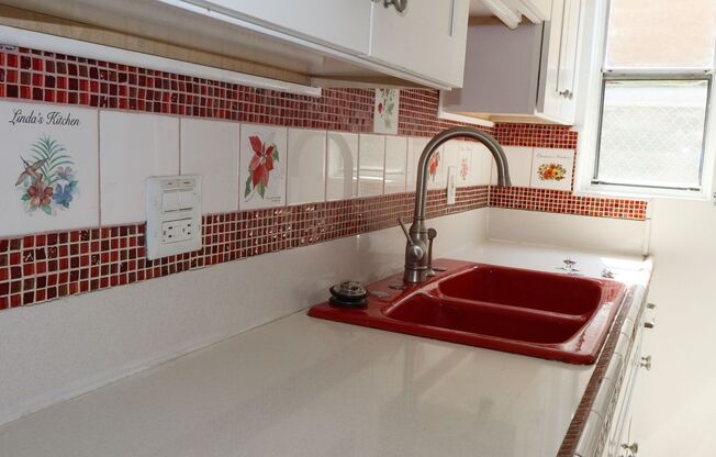 Single level duplex 2 br 1 ba in Chula Vista CA