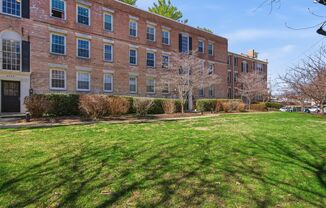 Top Floor Ordway Gardens One Bedroom-Fully Furnished, One Parking Space, & More!