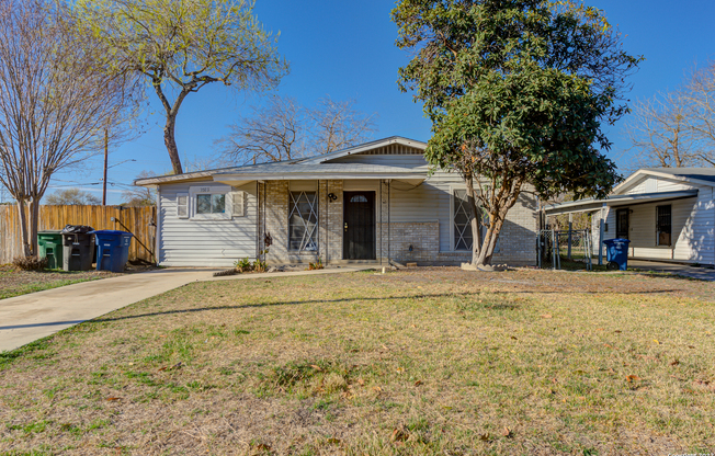 3503 SUN BEAM LN