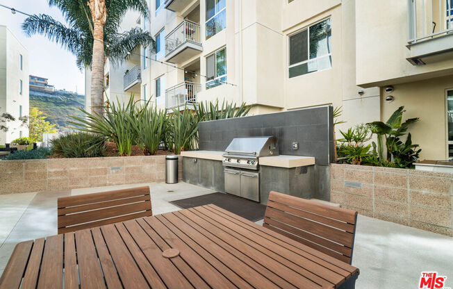 12655 Bluff Creek Dr Unit 106