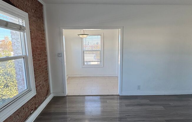 Studio, 1 bath, 440 sqft, $1,233, Unit 102a