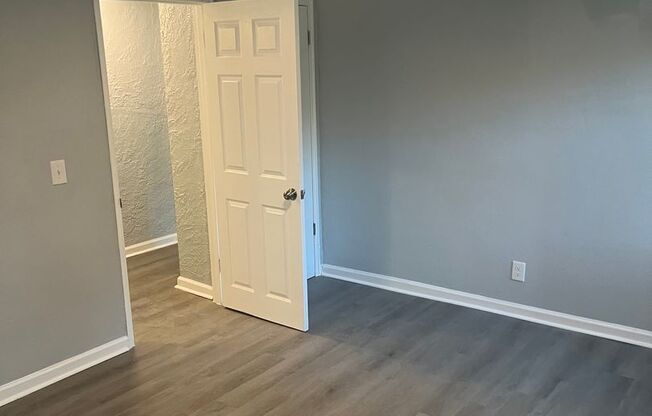 1 bed, 1 bath, 475 sqft, $800, Unit 4060 1