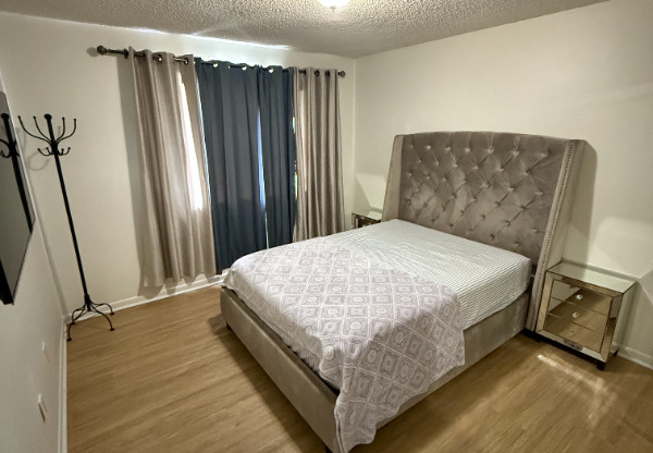10061 SW 117 CT