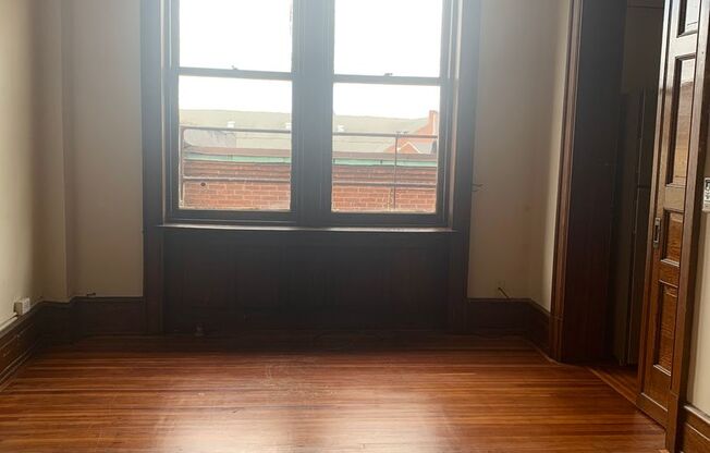 Studio, 1 bath, $1,050