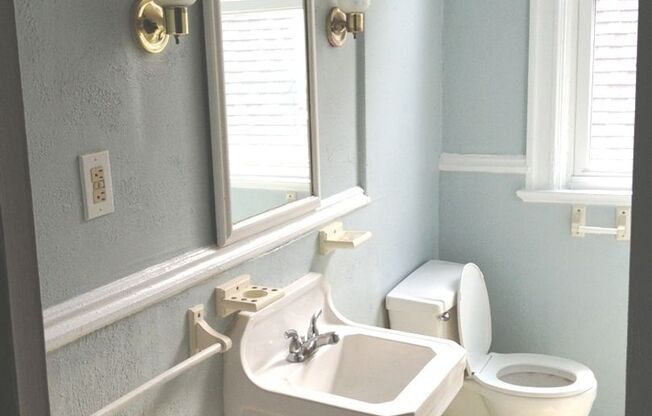 229 N Dithridge Street