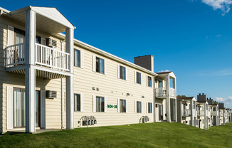 2 beds, 1 bath, 980 sqft, $1,035, Unit 1540