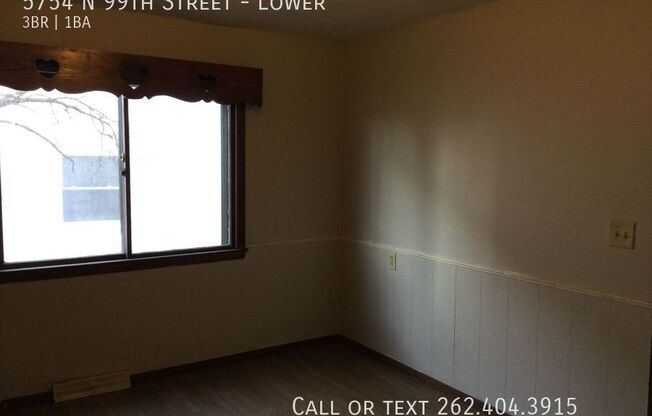 5754 N 99 ST