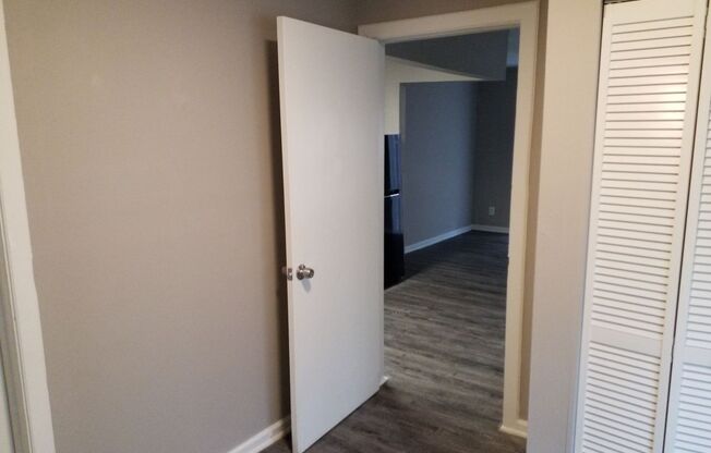 Studio, 1 bath, 800 sqft, $725, Unit 4D