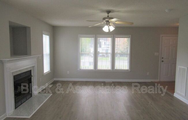 101 CREEKBANK CT