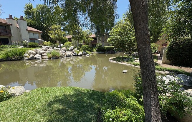 21551 BURBANK BLVD