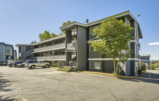 1 bed, 1 bath, 700 sqft, $1,695, Unit Unit 315