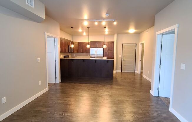 2 beds, 2 baths, $1,495, Unit 117