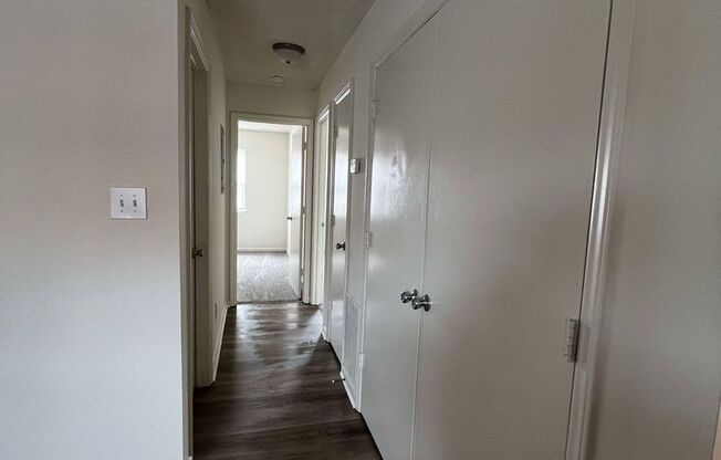 2 beds, 1 bath, 850 sqft, $1,150, Unit BC502I