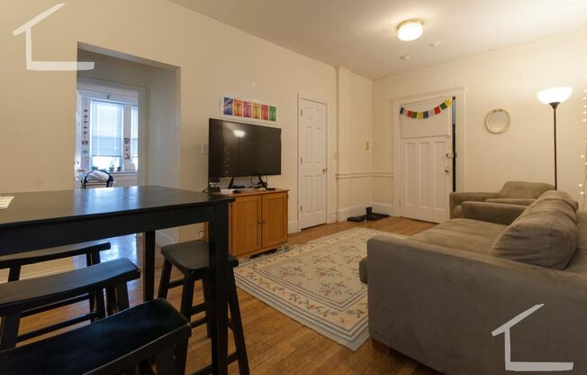9/1/25 Spacious Egmont St 4BR with heat included!