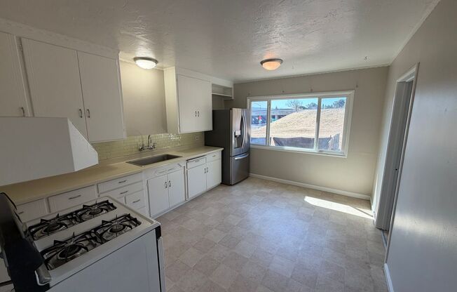 Strobridge Ave Duplex