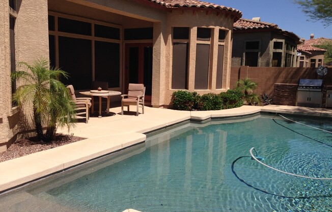 BEAUTIFUL HOME IN DESIRABLE LAS SENDAS!!
