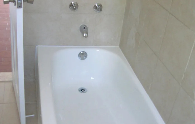 Charming Northern Liberties Living – 734 North Ter — Accepting ALL PHA voucher holders