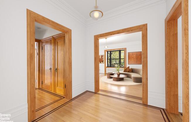251 CENTRAL PARK W