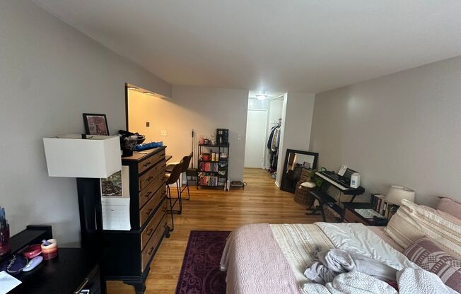 Studio, 1 bath, $1,495, Unit 456