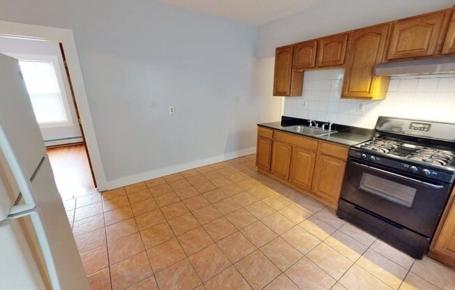 4 beds, 1 bath, 1,350 sqft, $3,400, Unit 3