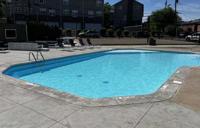 a swimming pool in the middle of an empty pool