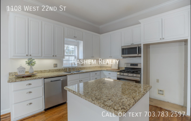1108 W 22 ST