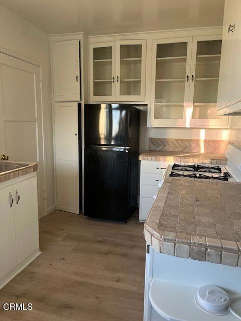 1 bed, 1 bath, 420 sqft, $1,700