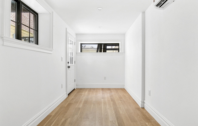 90 PUTNAM AVE