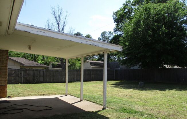 3625 Stephenson Dr., Bedford, TX  76021