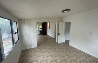 3 beds, 1 bath, 1,400 sqft, $2,999, Unit 4737 67th St.