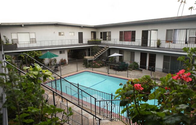 McLaughlin Apartments
