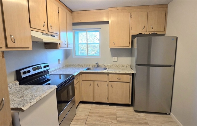 5 WALDEMAR AVE