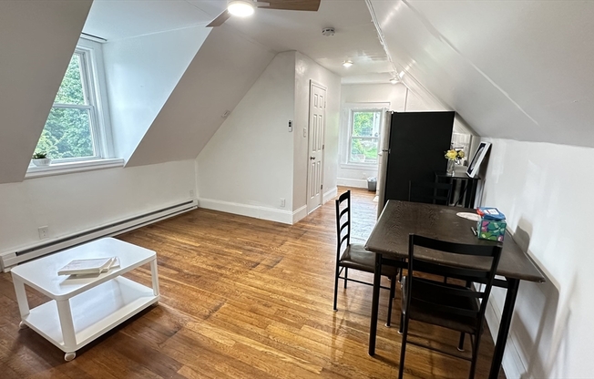 76 FAYWOOD AVE