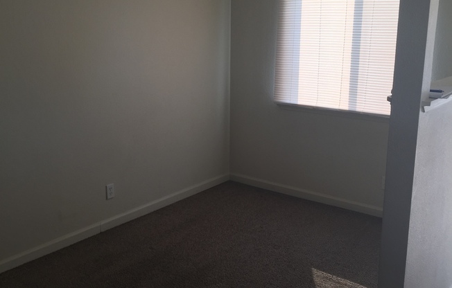 Studio, 1 bath, 450 sqft, $799, Unit 120 #1