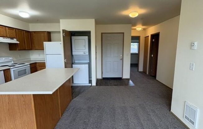 1 bed, 1 bath, 672 sqft, $1,350, Unit 25-406