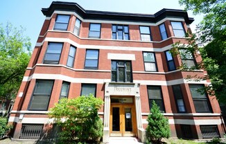3725 N FREMONT