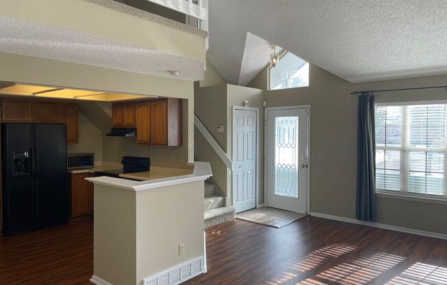 2 beds, 2 baths, $1,900