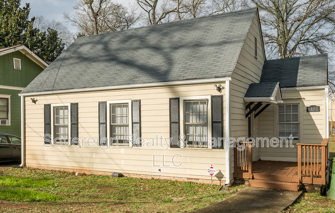 1095 DECKNER AVE SW